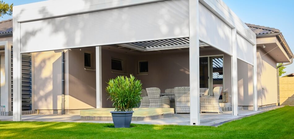 Modern,bat,r,bioclimatic,aluminum,pergolas.,experience,luxury,outdoors,with
